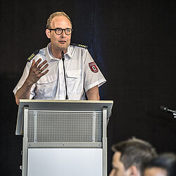 Kirchliche Weihe und Böllerschützen